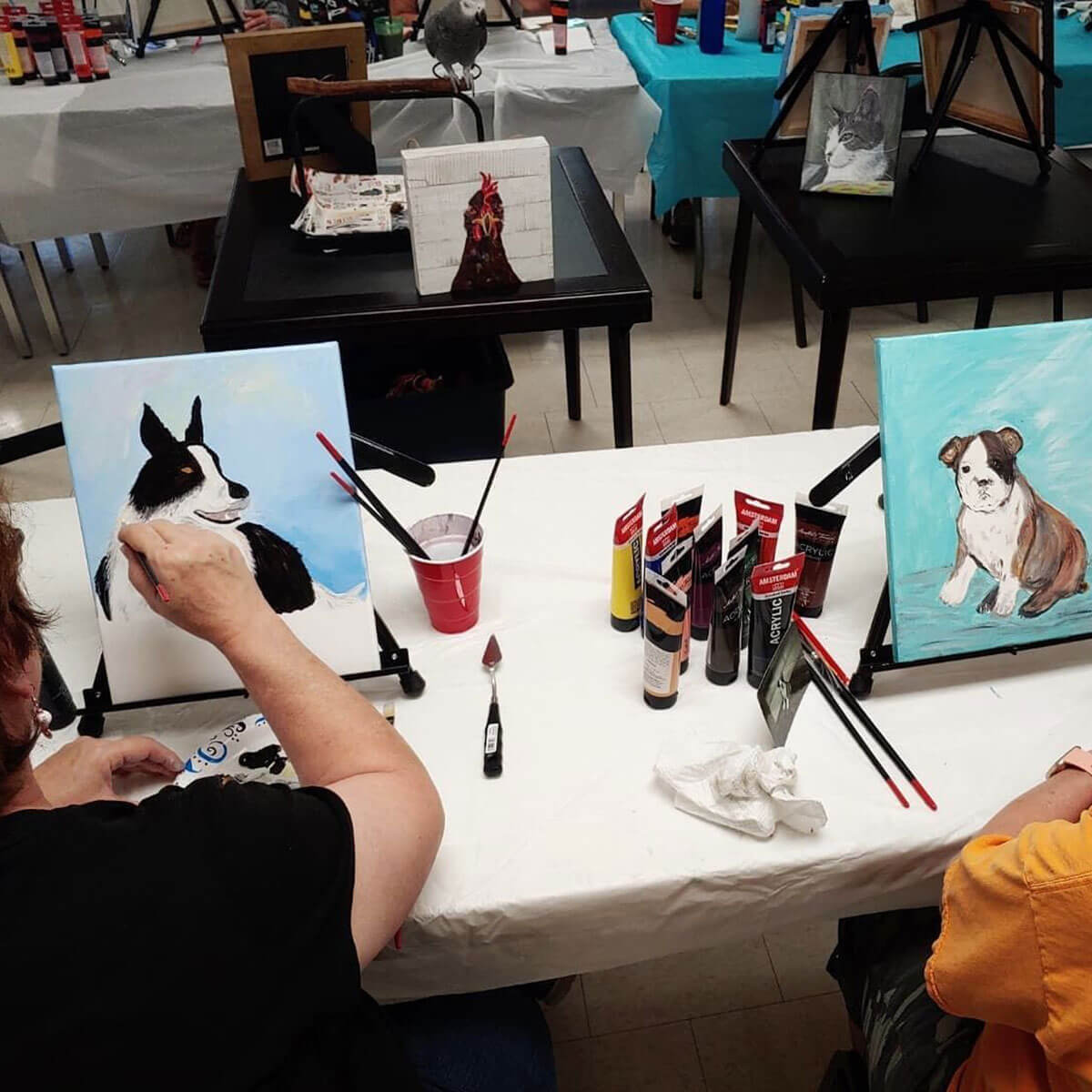 Painting dog portraits art class